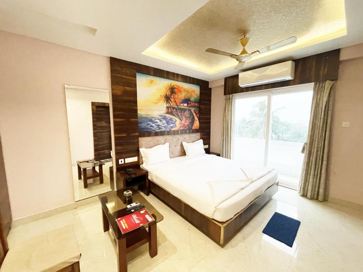 Hotel Rohan Rohani Puri Buitenkant foto