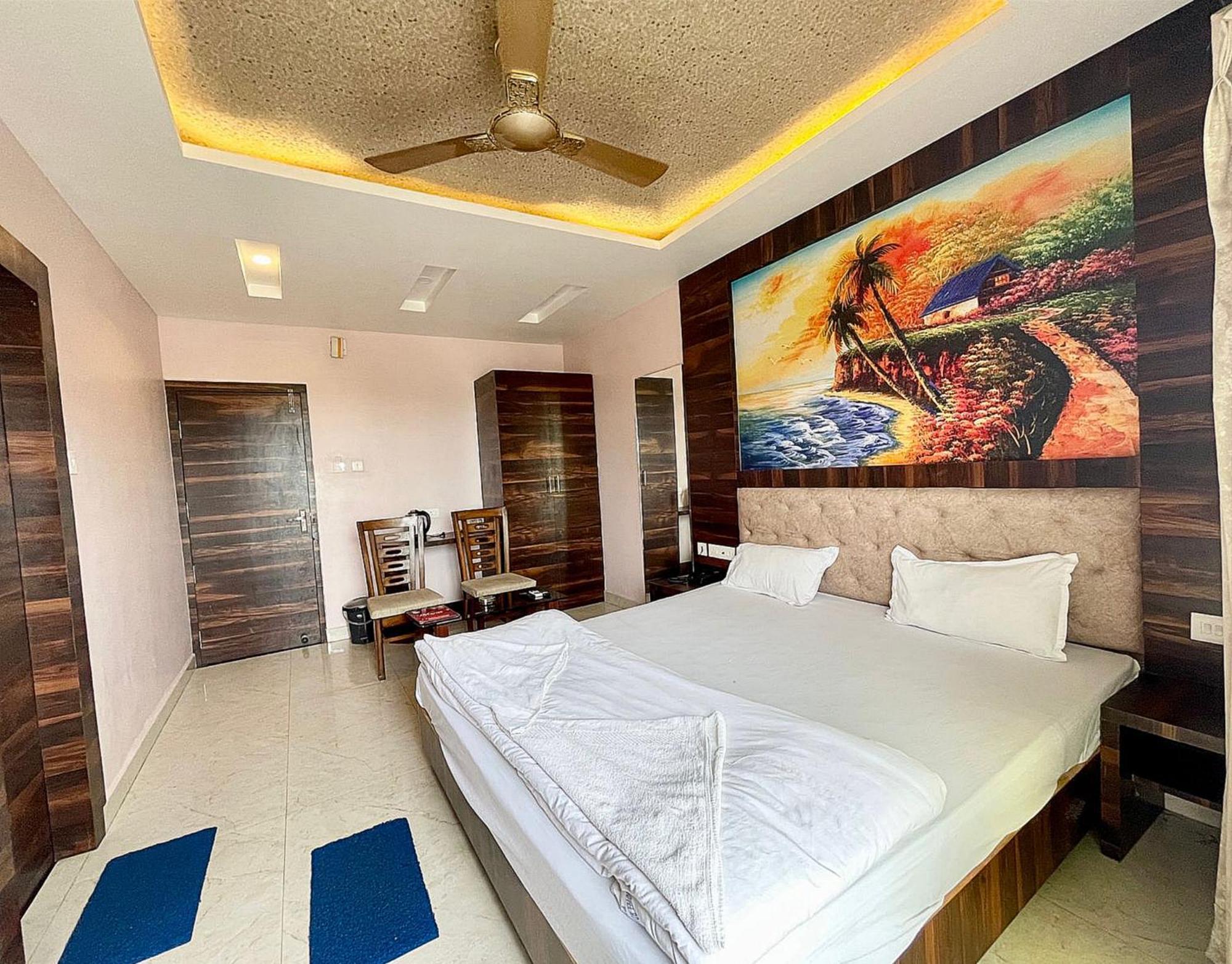 Hotel Rohan Rohani Puri Buitenkant foto