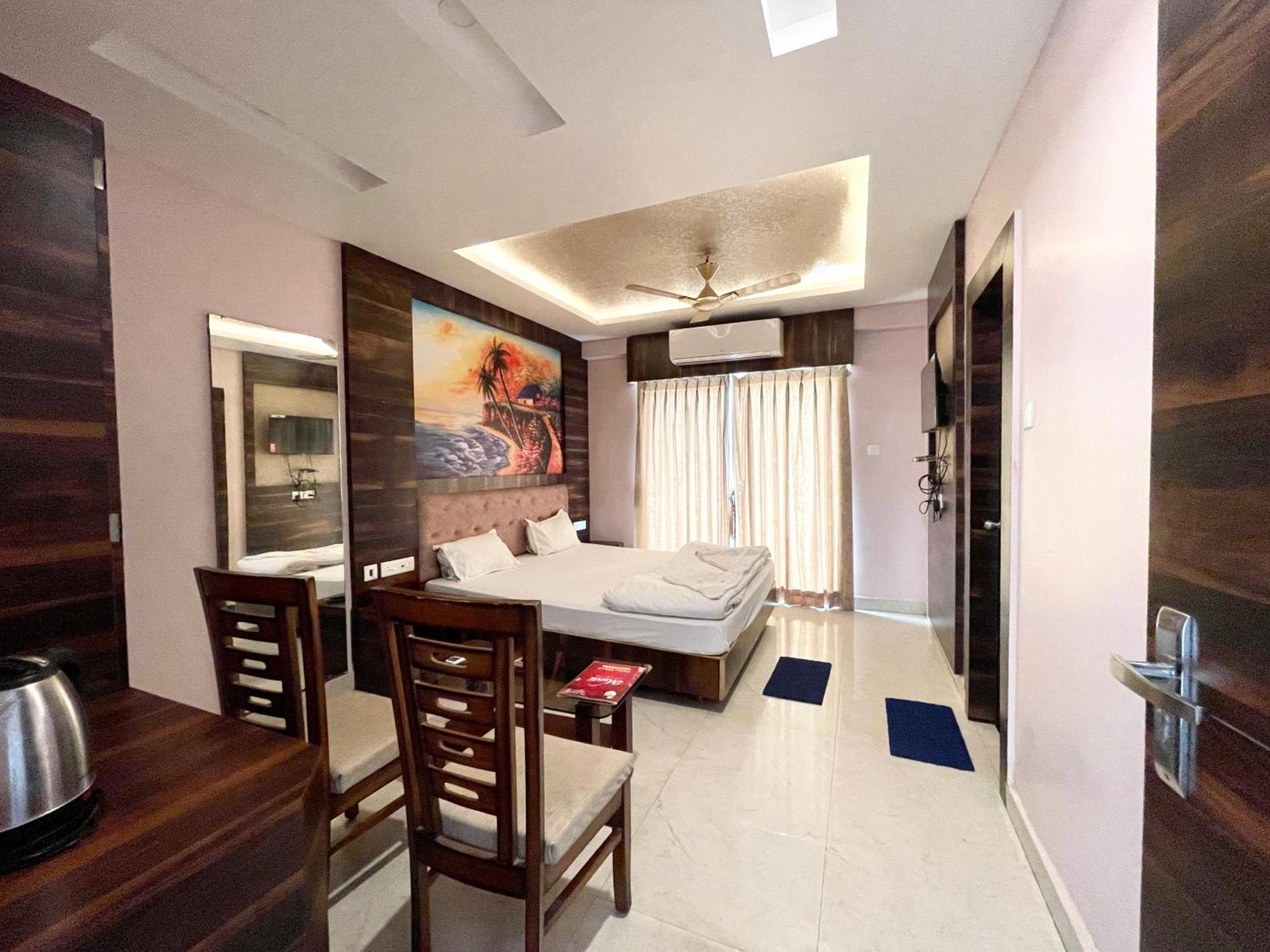 Hotel Rohan Rohani Puri Buitenkant foto