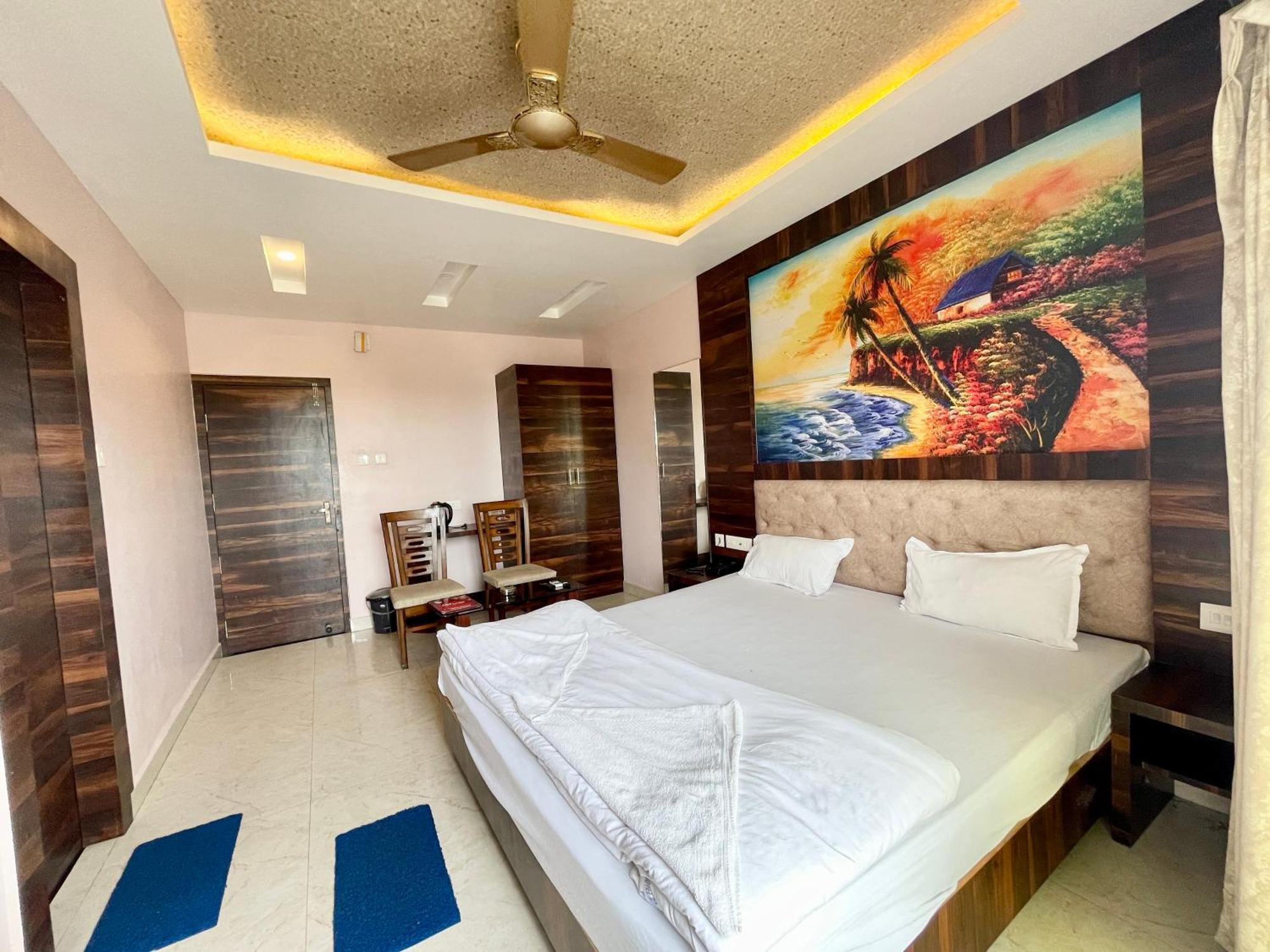 Hotel Rohan Rohani Puri Buitenkant foto